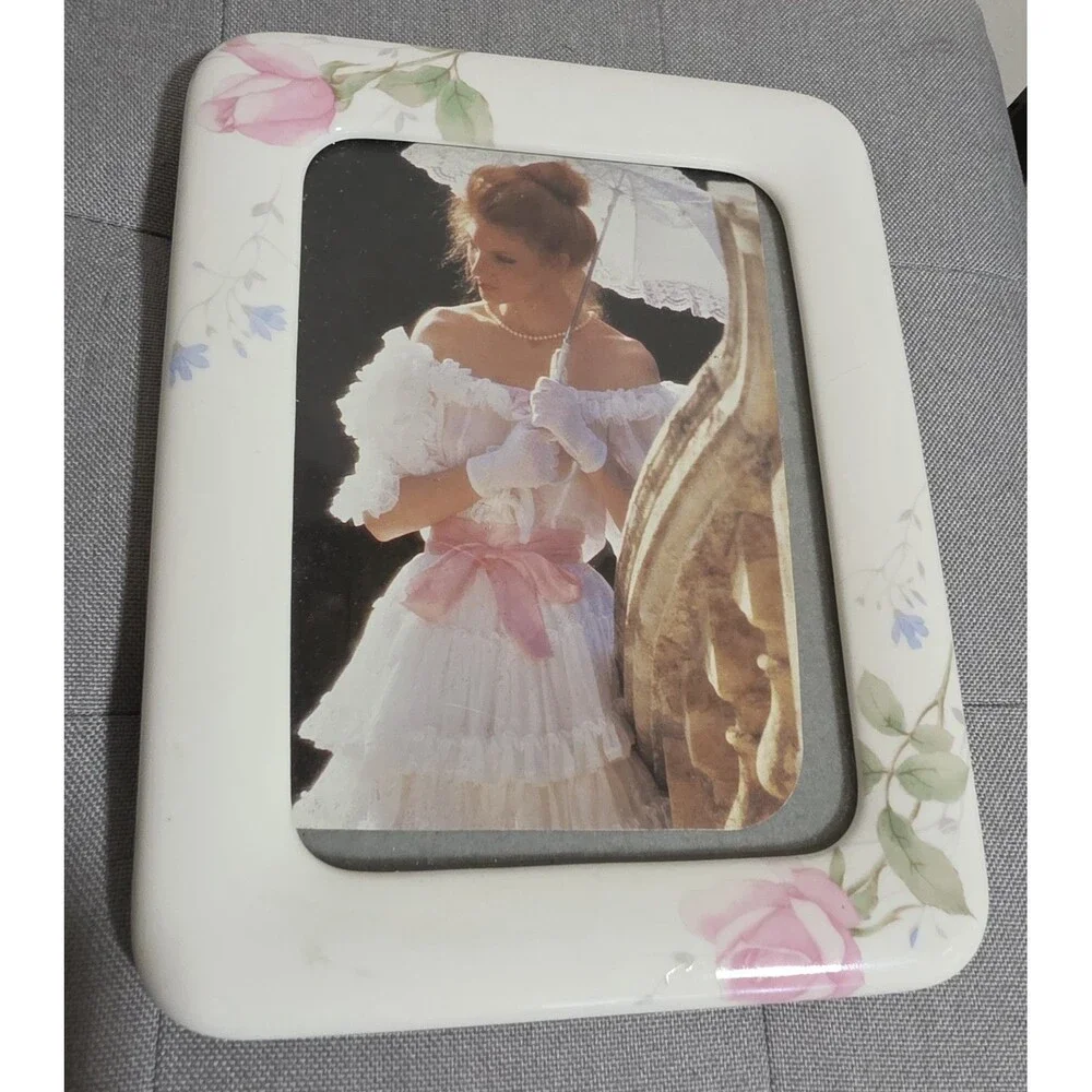Vintage MIKASA Picture Frame White Bone China Floral Rose Detail Wedding 5X7 EuC